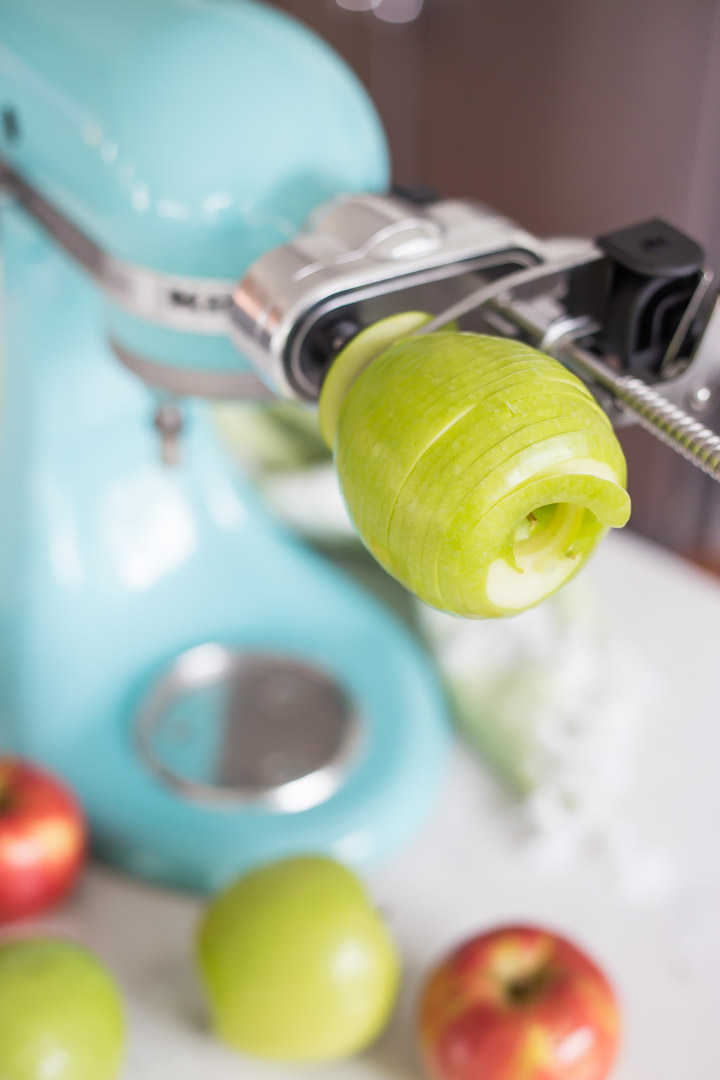 Apple Pie Smoothie Bowl | The Kitchenthusiast