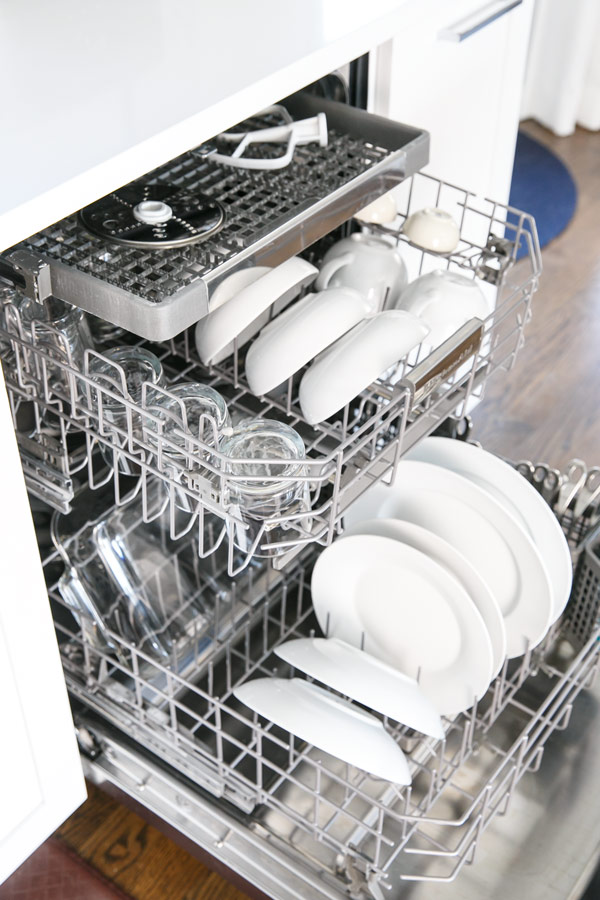 How To Properly Load A Dishwasher The Kitchenthusiast How To Properly Load A Dishwasher