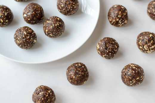 Fig and Almond Energy Bites
