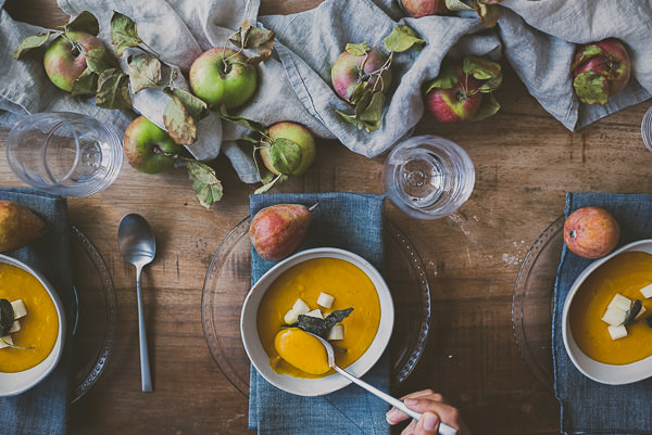 Fall Tablescape + Kobacha Apple Sage Soup