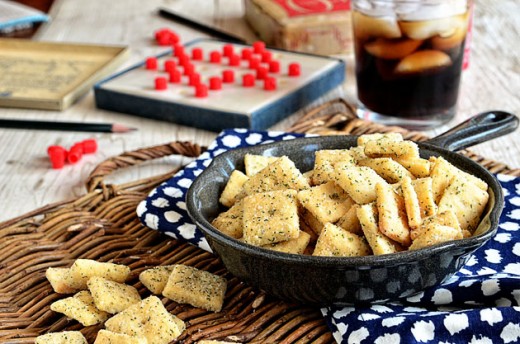 Homemade Ranch and Cheese Crackers Recipe