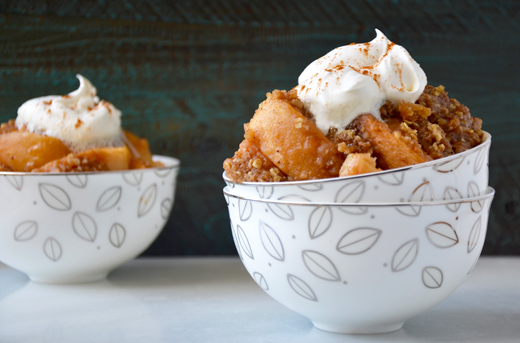 Slow Cooker Cinnamon Apple Crisp