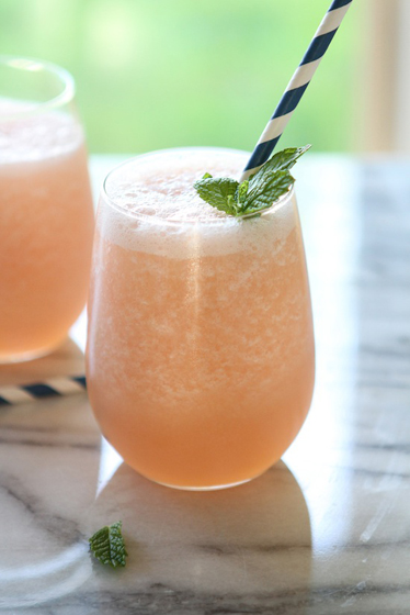 Blended Grapefruit Limeade Smoothies Recipe