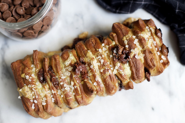 Mashup: Soft Pretzel Chocolate Chip Pull Apart Bread Recipe
