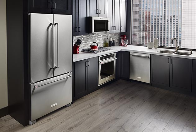6 Secrets to Make a Tiny Kitchen Seem Super Luxe