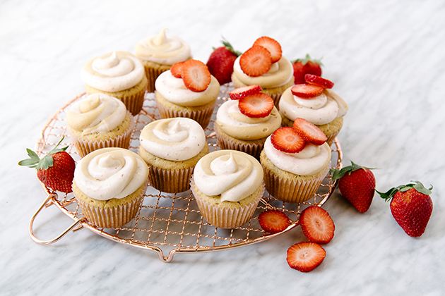 Peanut Butter and Jelly Cupcakes