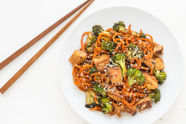 Spiralized Sesame Carrot Tofu Stir Fry